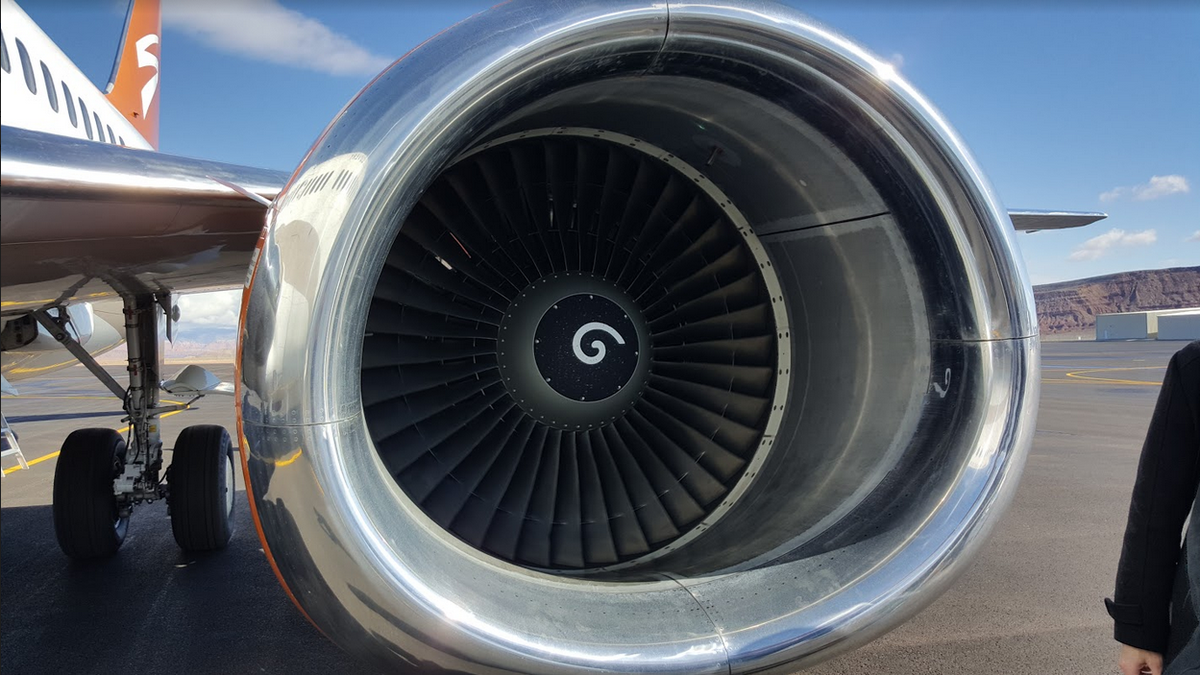 Here's What Those White Spirals Inside Airplane Engines Are For