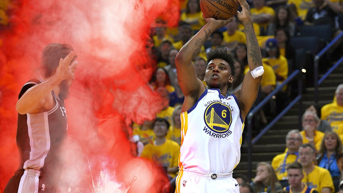 Spurs Defense Caught Off Guard By Flare Screen