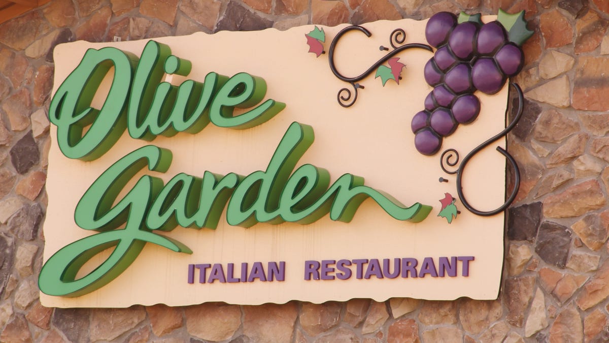 Olive Garden Manager Fired After Complying With Customer's Racist Request
