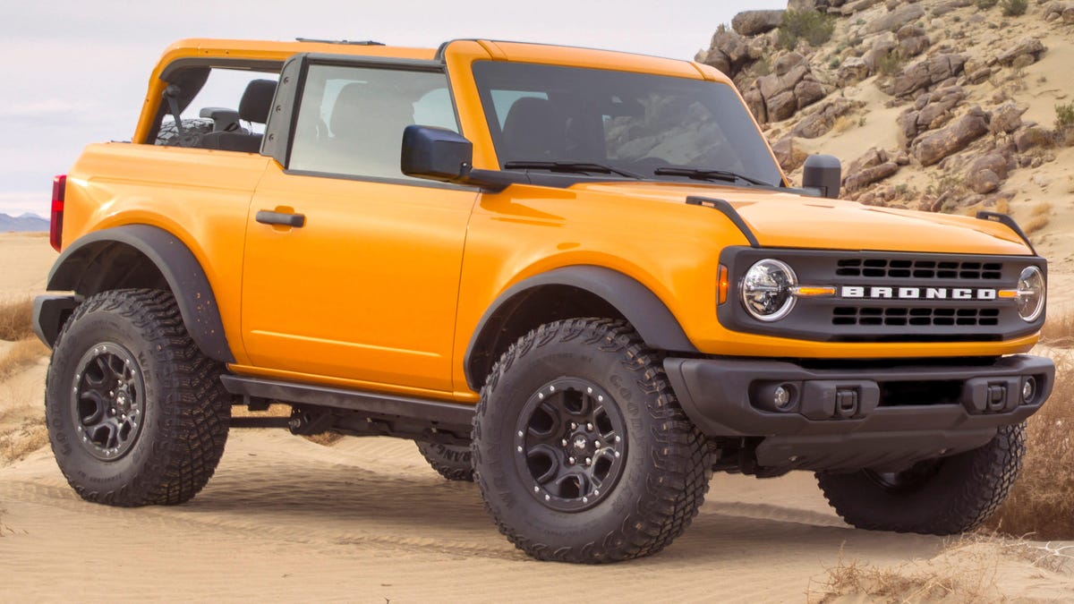 Goodyear Wrangler Tires On The 2021 Ford Bronco Won't Say Wrangler On The  Outside
