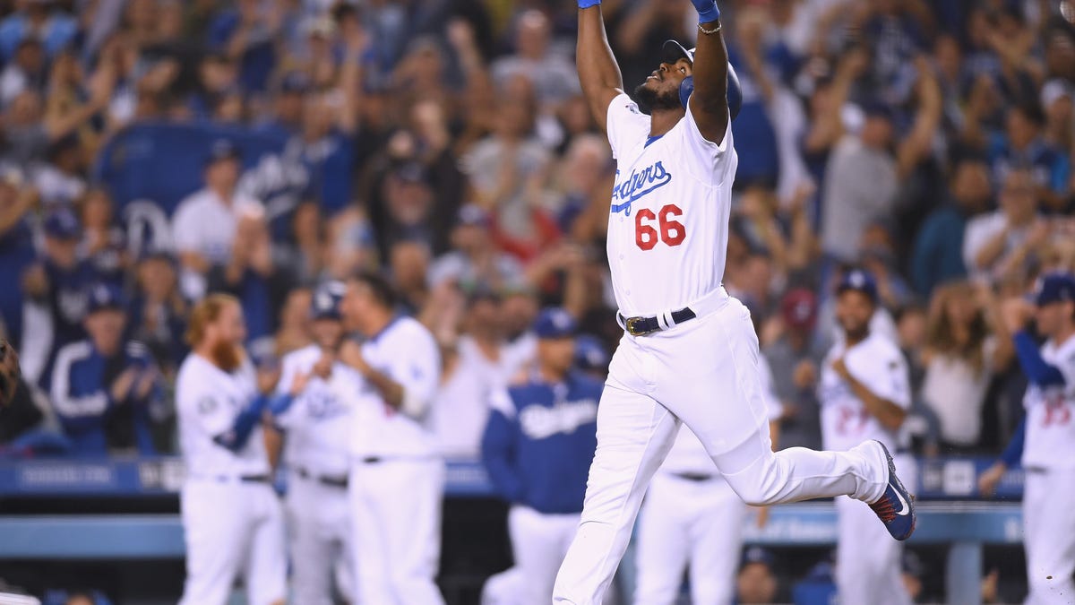 Yasiel Puig Walk Off Lets The Dodgers Sweep The Rockies