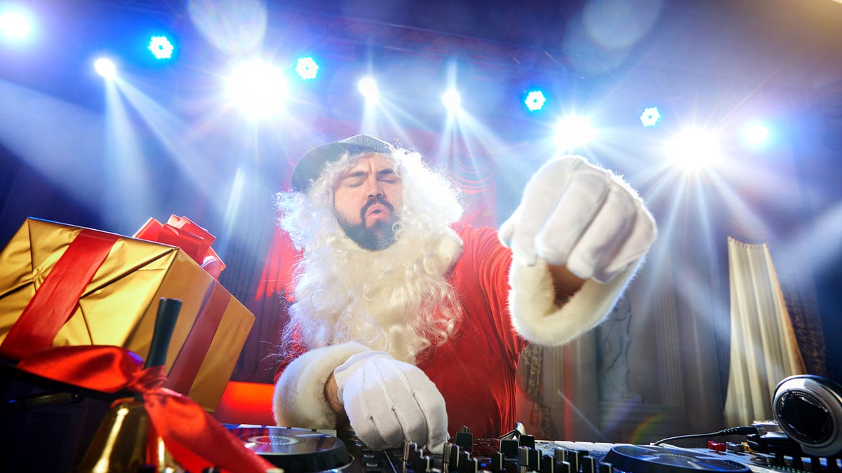 10 Best Christmas Hip-Hop Songs, Ranked