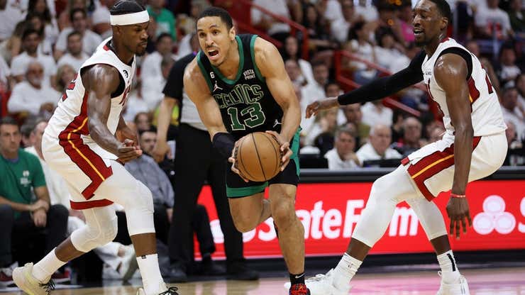Image for Reports: Celtics G Malcolm Brogdon (elbow) to play G7