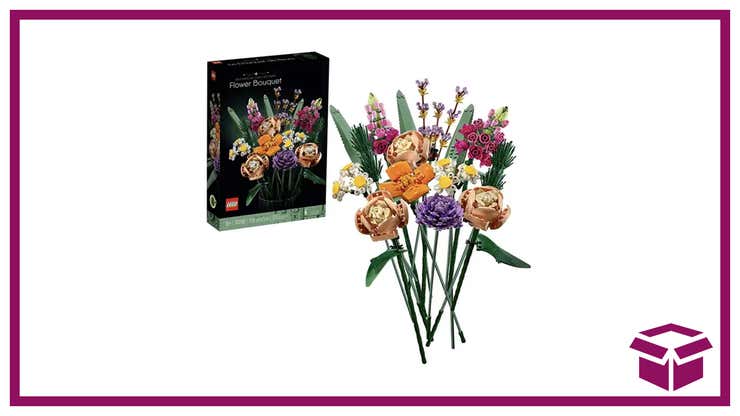 Image for This Bestselling LEGO Flower Bouquet Is Both Beautiful And 20% Off