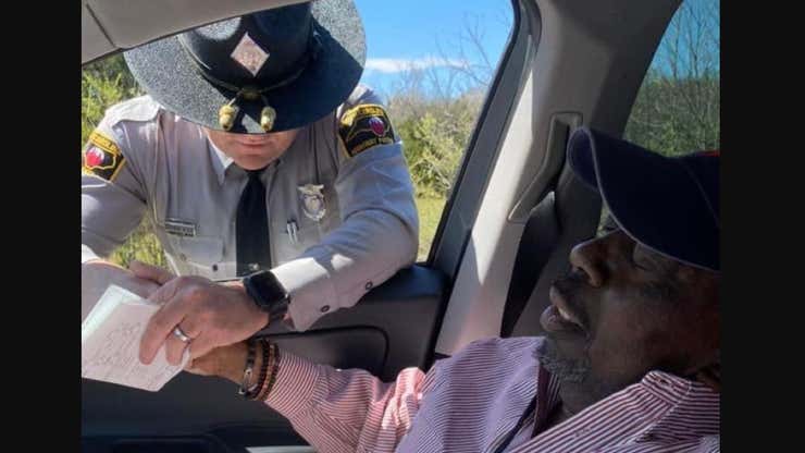 Image for Black Family is Pulled over by a White State Trooper, but this Time, There's a Happy Ending