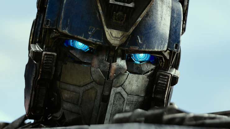 Image for Giving Optimus Prime a Proper Backstory | io9 Interview