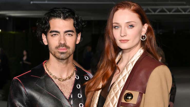 Image for Sophie Turner Sues Joe Jonas, Claims He Won’t Send Daughters Home to England