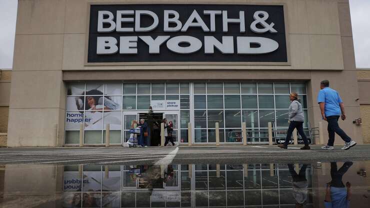 Image for Overstock.com's winning bid gives Bed Bath & Beyond an online-only lease of life