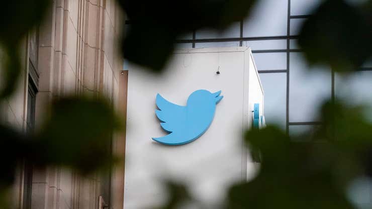 Image for Twitter’s Former PR Firm Is Giving Twitter Some Bad PR