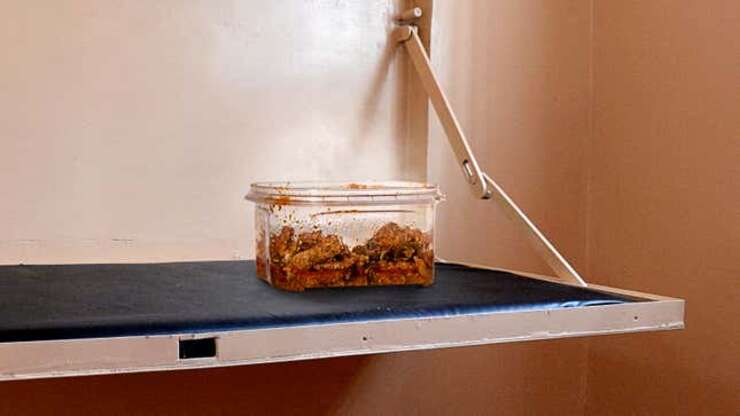 Image for Prison Guard Heats Lunch Up Inside 150-Degree Solitary Confinement Cell