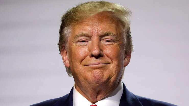 Image for Trump Uses One Phone Call To Dial Up Own Answering Machine To Hear His Voice