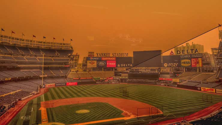 Image for Hazardous air quality won't stop baseball in New York — just postpone it [Update]
