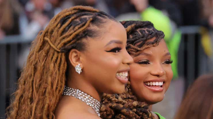 Image for All The Ways Chloe and Halle Bailey's Locs Were Styled