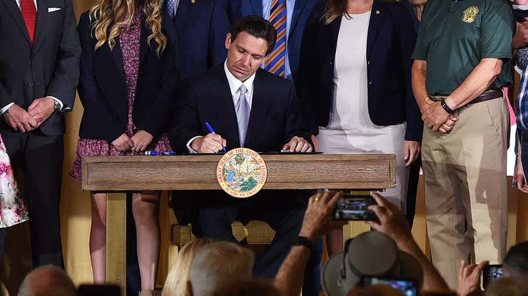 Image for New Florida Bill Allows Guns To Start Businesses