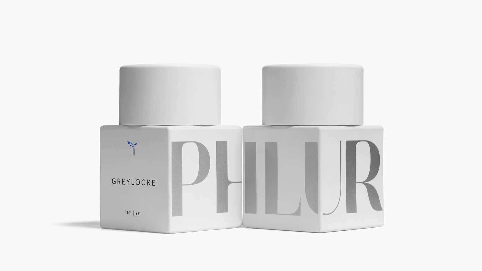 The name Phlur is a play on the French “fleur” and the pH level of skin.