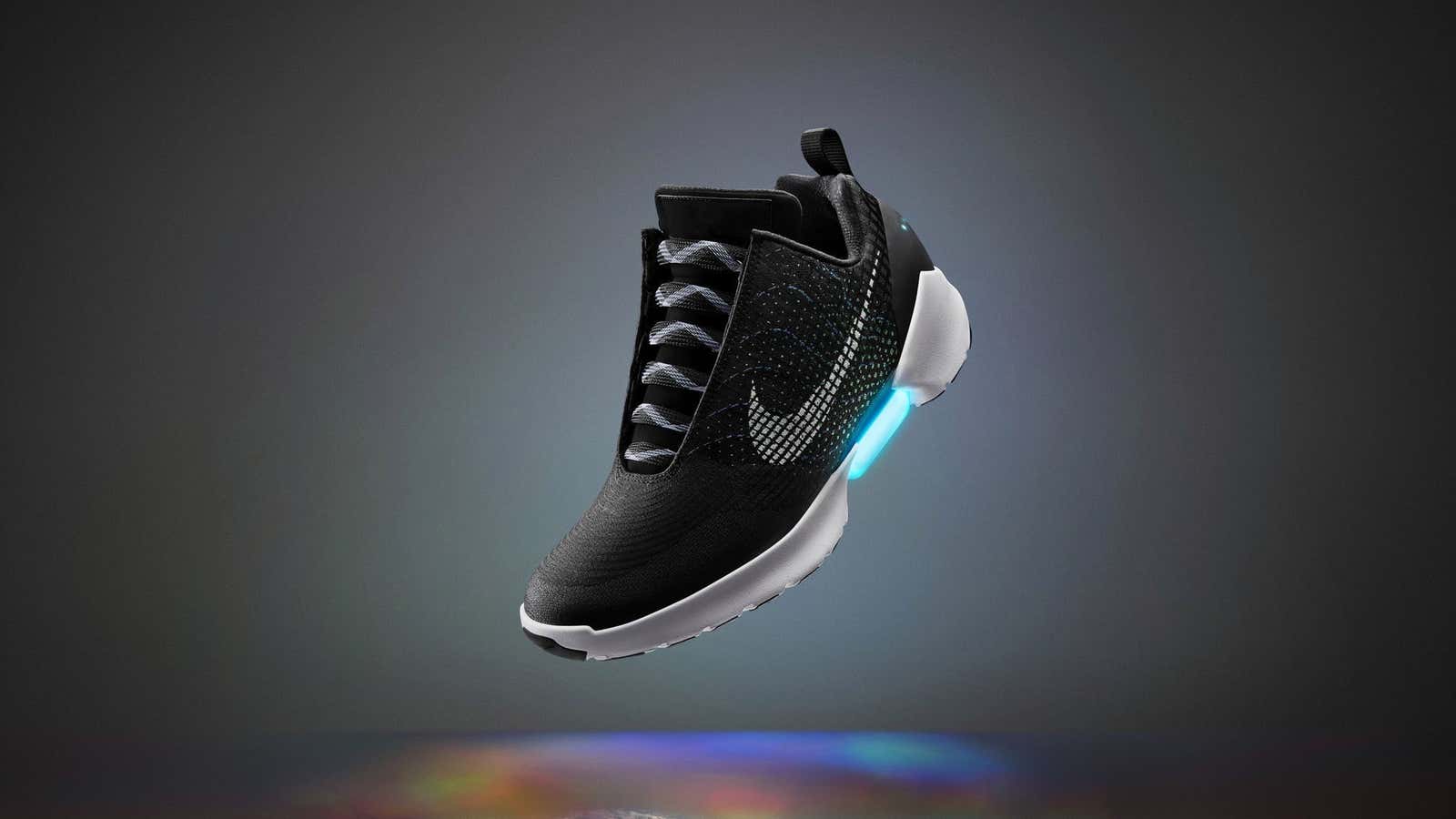Teleurstelling Klein Email schrijven How Nike's HyperAdapt and Mag self-lacing sneakers were created