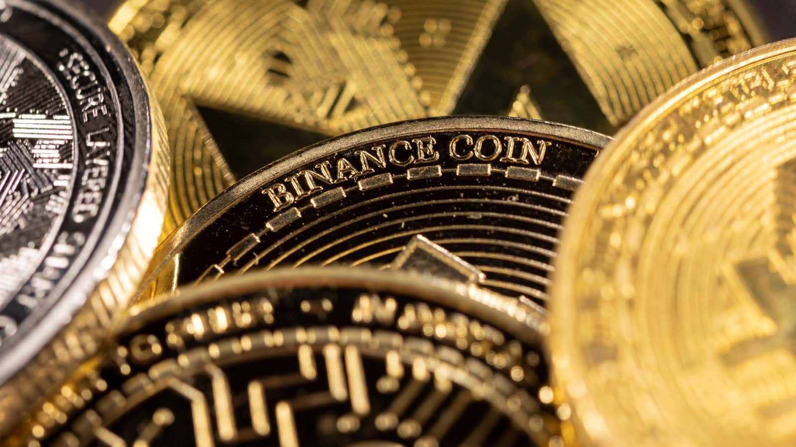 Representation of cryptocurrency Binance Coin, the native token of the cryptocurrency exchange, is seen in this illustration taken November 29, 2021. REUTERS/Dado Ruvic/Illustration