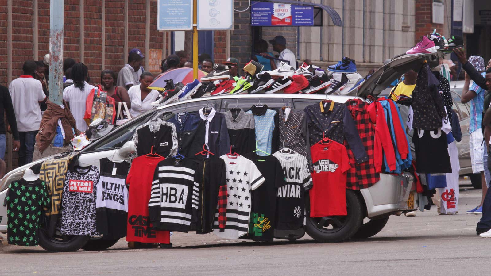 Street vendors in Harare, Zimbabwe.