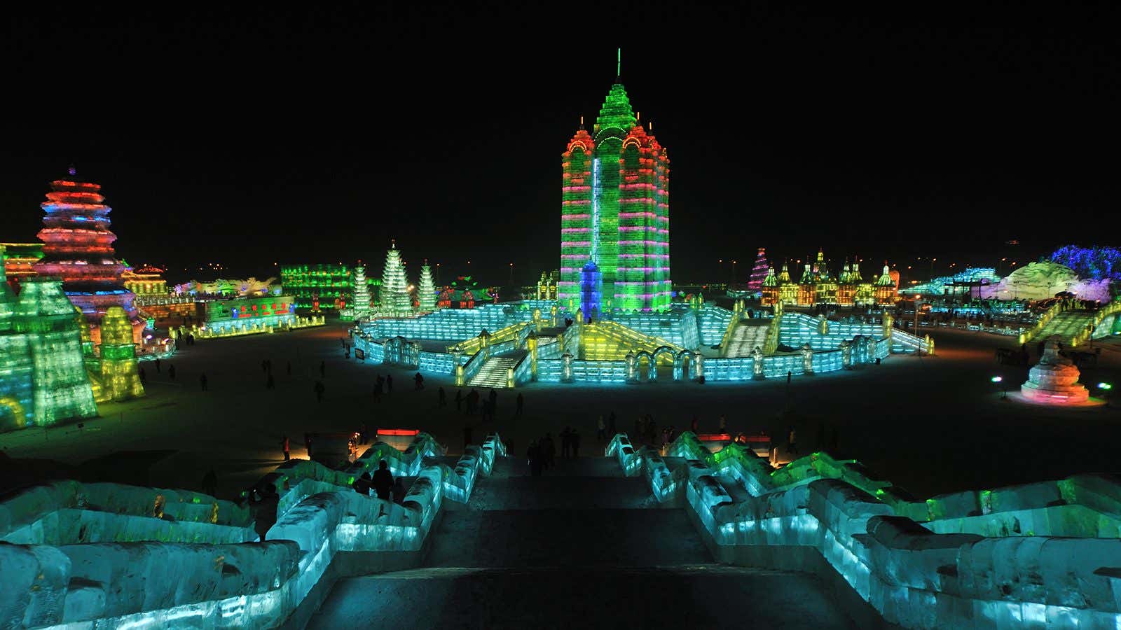 China’s new “it” city charms travelers year-round