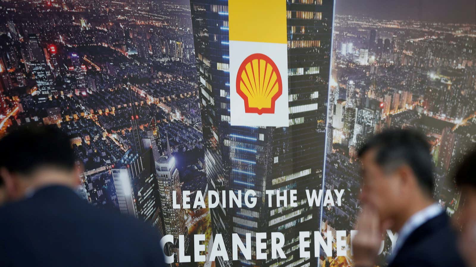 Shell will streamline its corporate structure and move its headquarters to London.