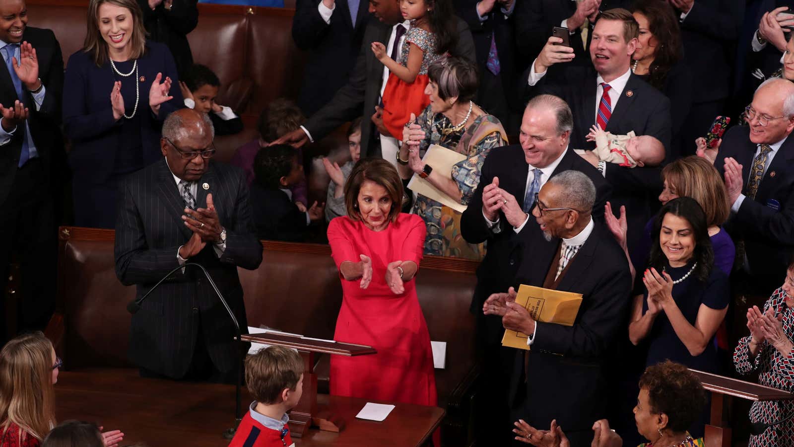 The 116th Congress congratulates Pelosi.