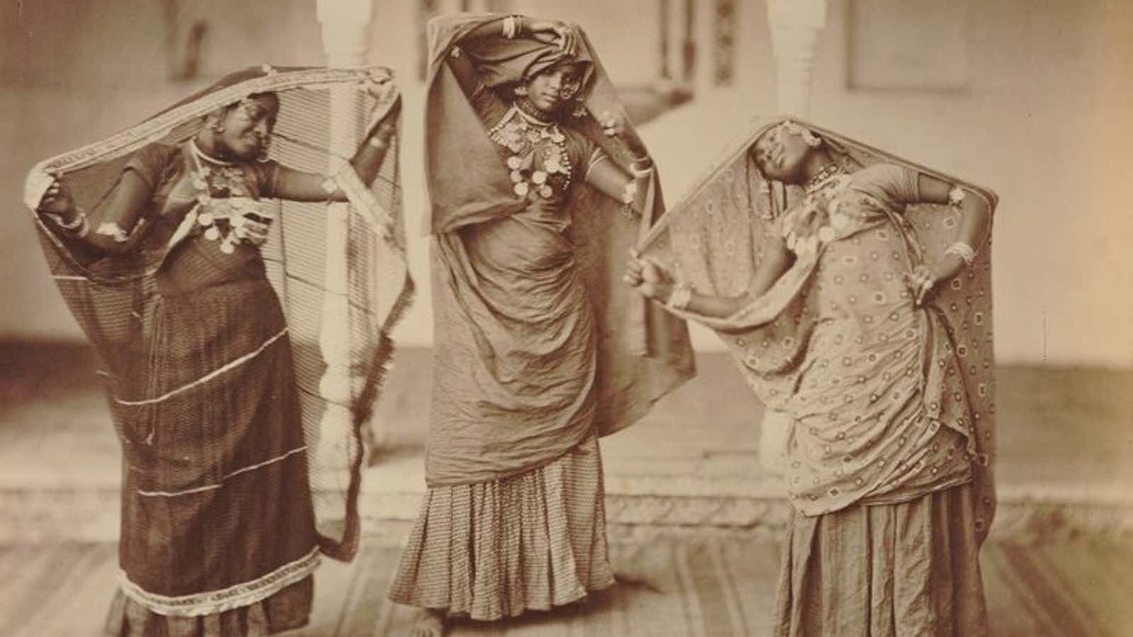 Dancers (nautch women) in India