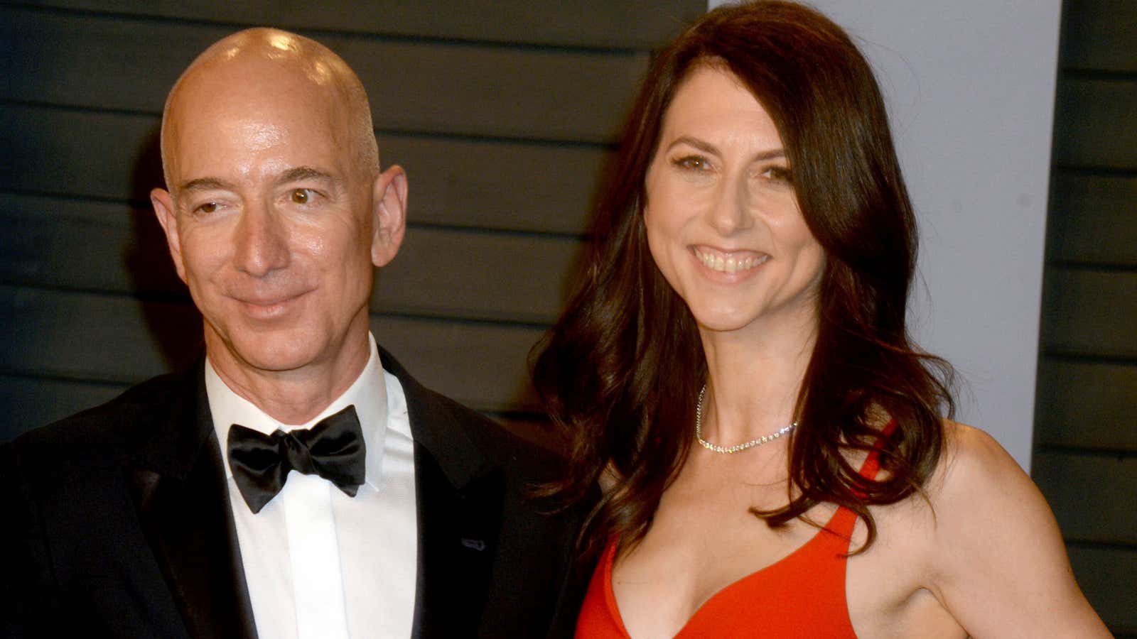 The Jeff Bezos / National Enquirer American Media Publishing scandal involving alleged blackmail, extortion, racy texts and compromising photographs continues to escalate.