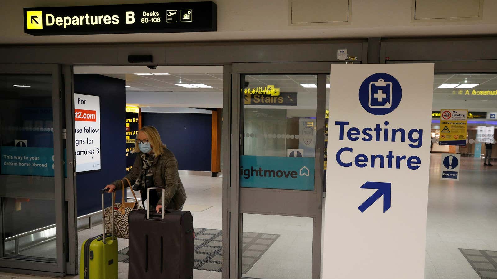 Covid testing for airplane travel is a mess—but infection screening is here to stay