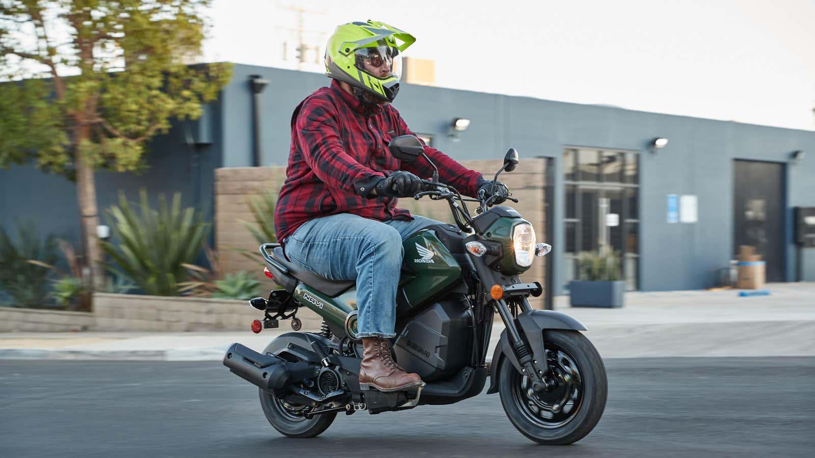 The 2022 Honda Navi Is The Bargain Beginner Bike High Gas Prices Will Have You Begging For
