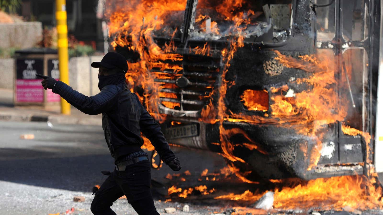 Protesting students in South Africa have set fire to university buildings and vehicles.