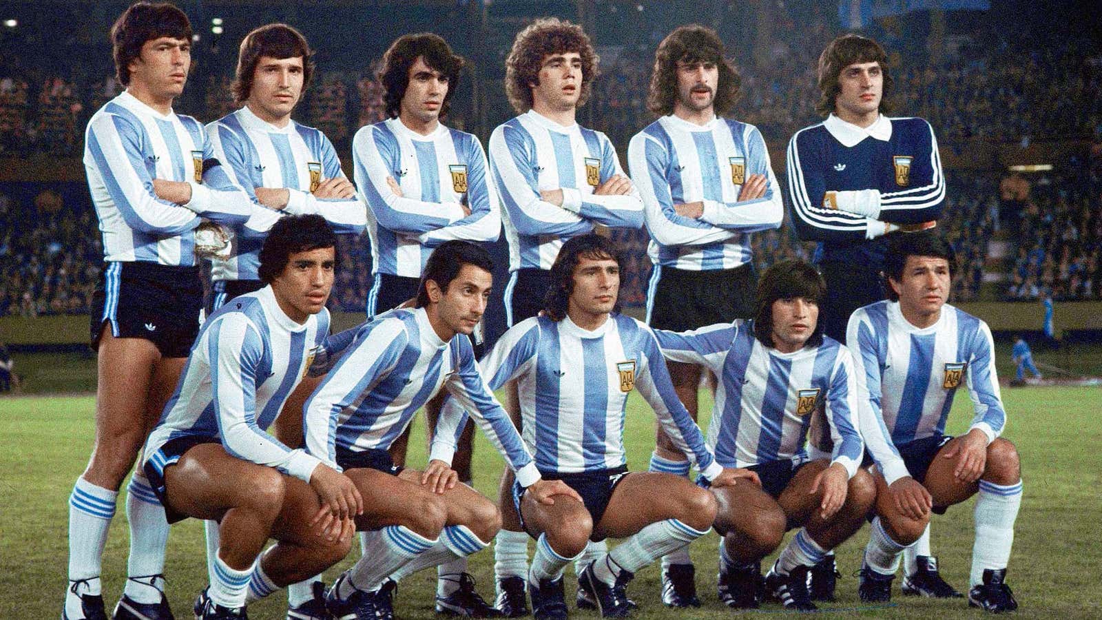Who wears short shorts? Team Argentina in 1978.
