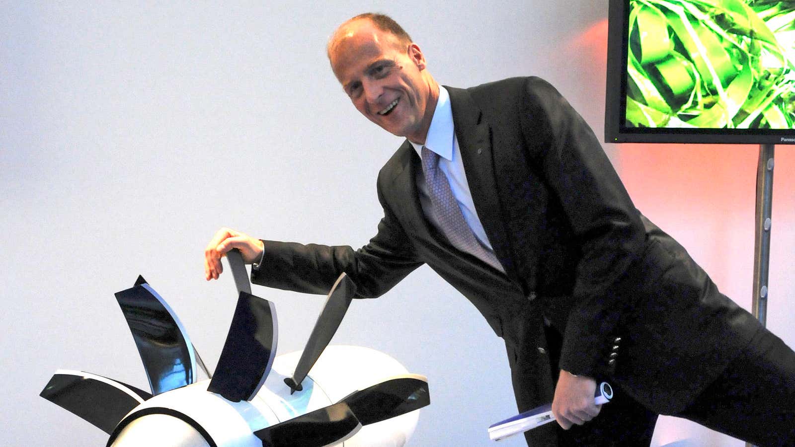 Keep hands clear of moving parts: EADS CEO Thomas Enders, posing with an Airbus engine in 2010, will need to be nimble to see through a major take-over.