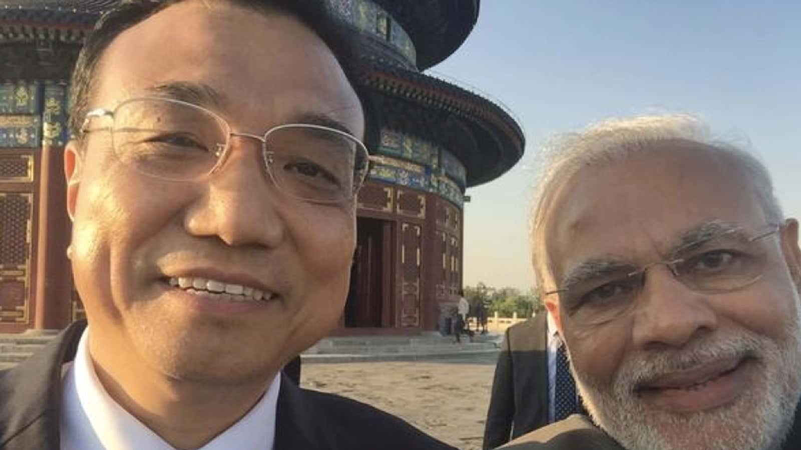 Narendra Modi’s selfie with Li Keqiang just broke China’s Great Firewall