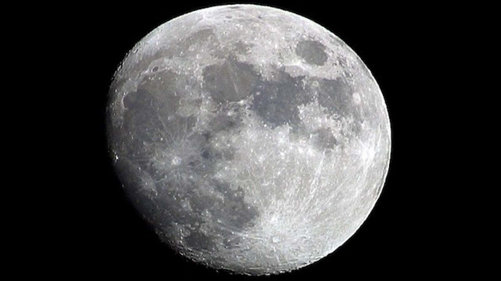 Полная луна в 2024 году. C Moon. Distance from Earth to the Moon. Puchhi c Moon. Когда будет лунное затмение в 2022 в России.