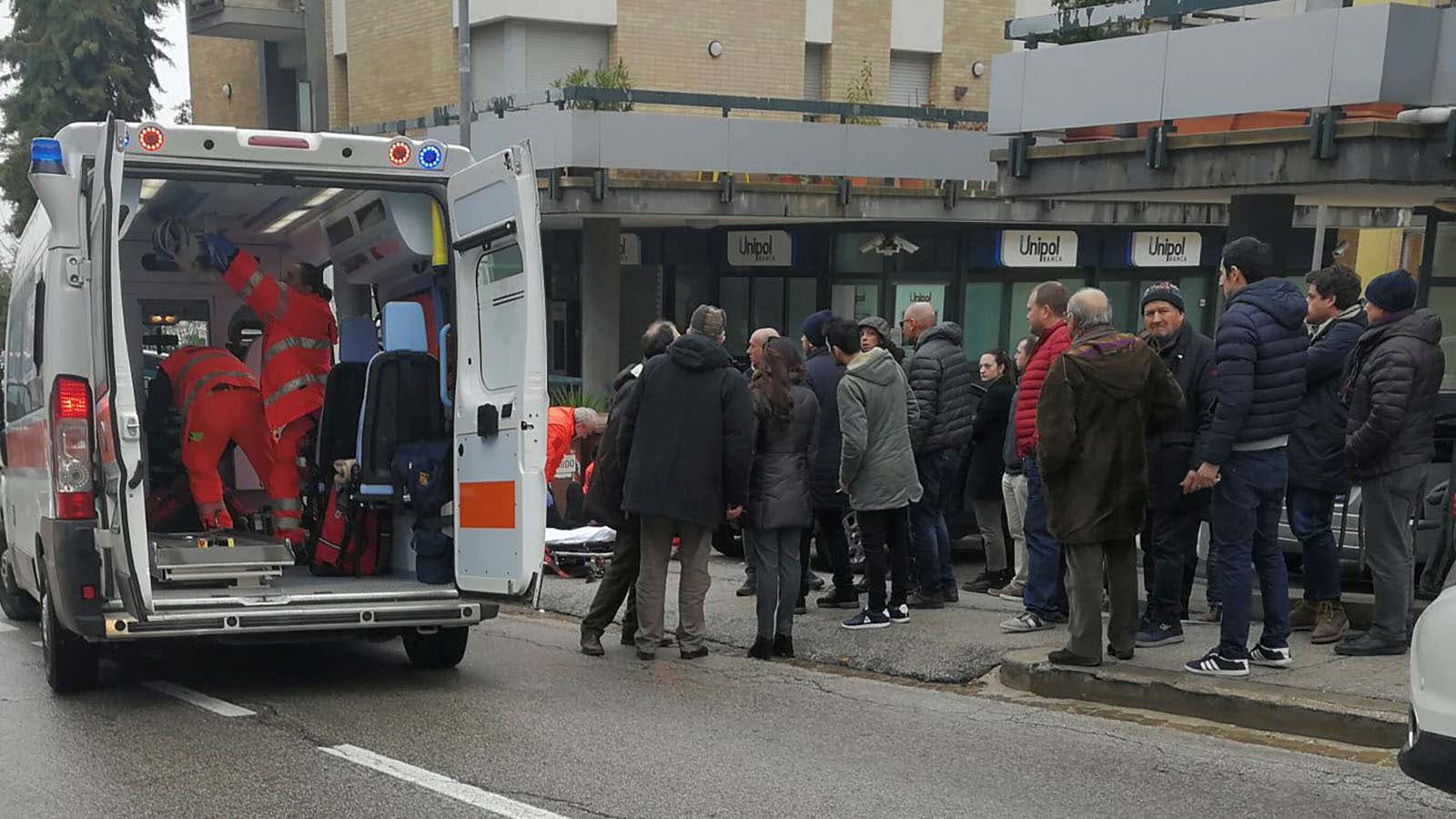 The scene as a victim is treated in Macerata.