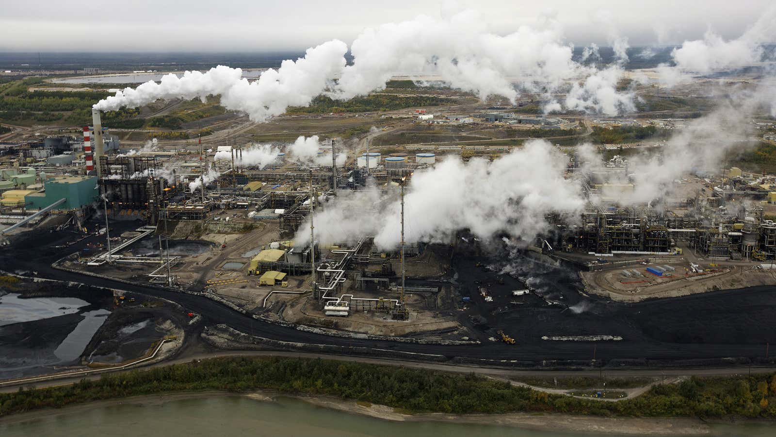 Alberta’s tar sands are looking more and more like an economic quagmire.