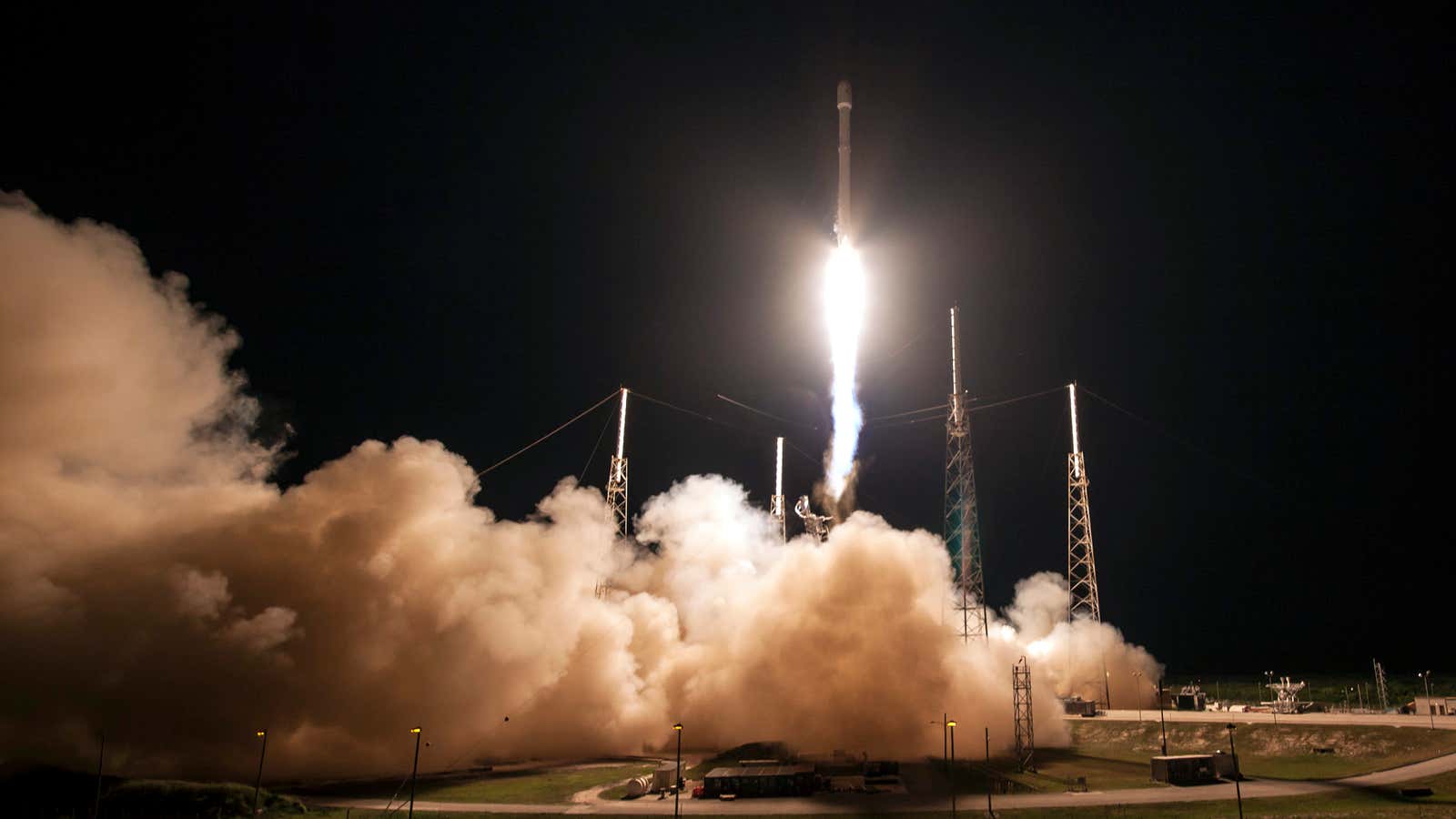 A SpaceX night launch in May 2016.