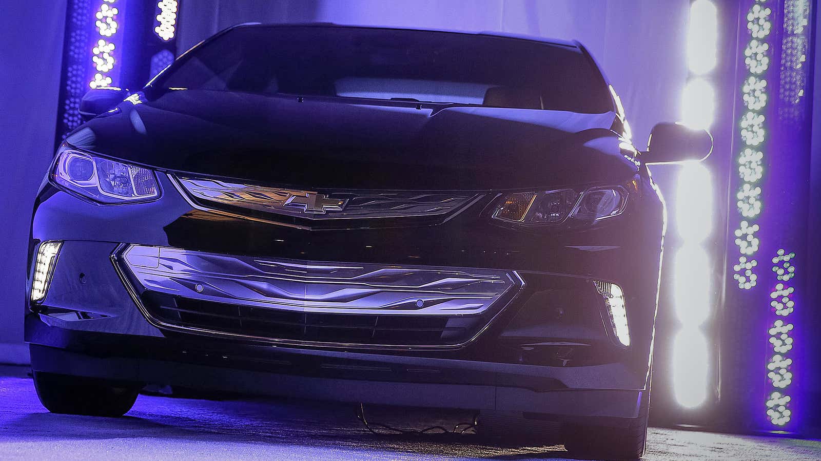The plug-in 2016 Volt will also be unveiled Monday.