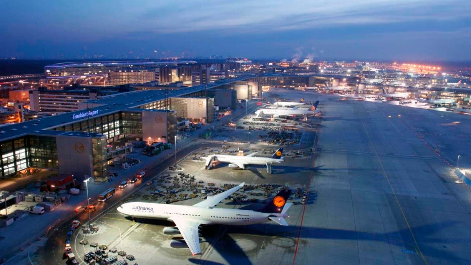 Frankfurt am Main Airport’s new Terminal A+. €700 mln to save you 15 minutes.