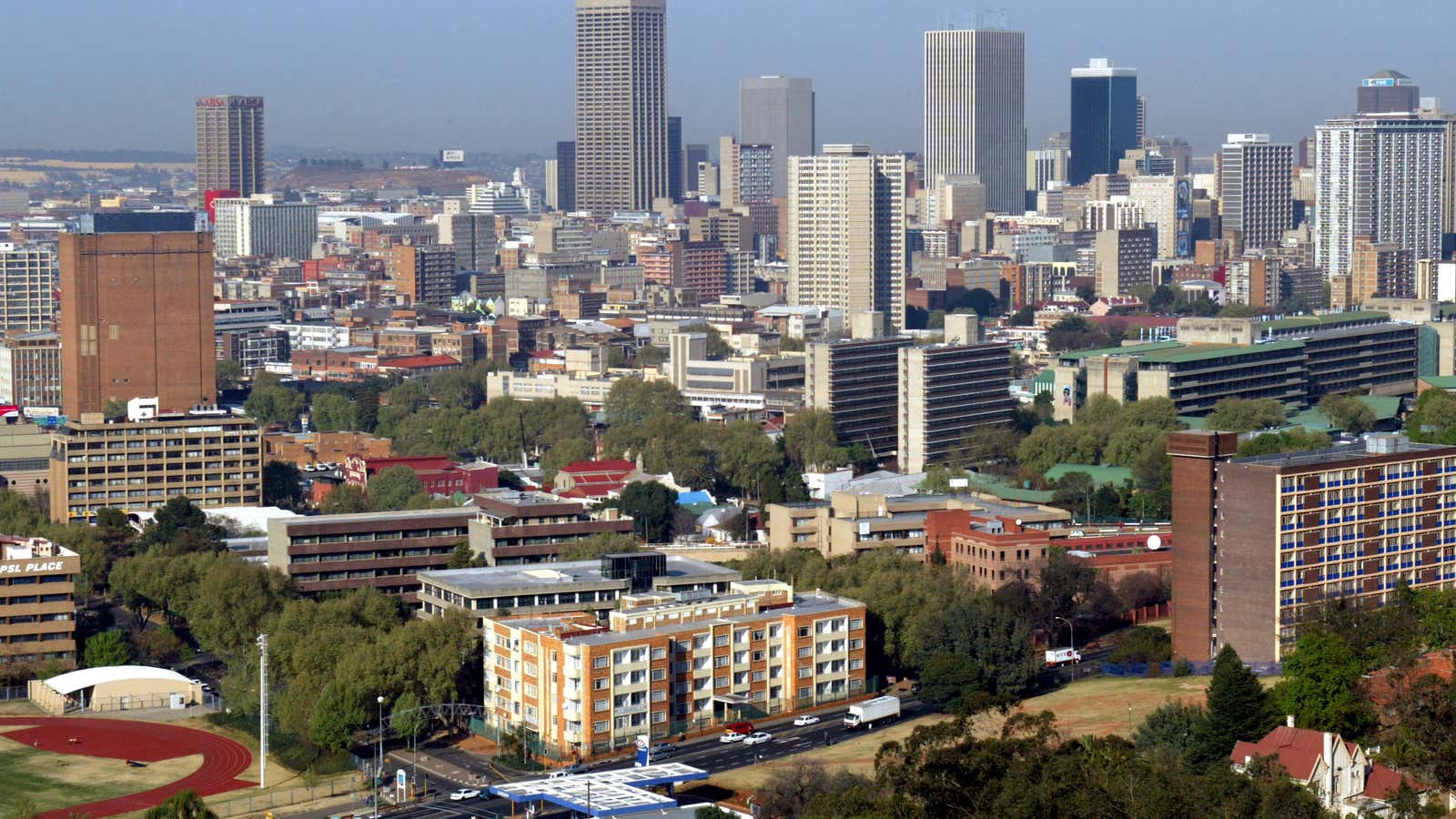 Johannesburg contributes 40% to South Africa&#39;s GDP.
