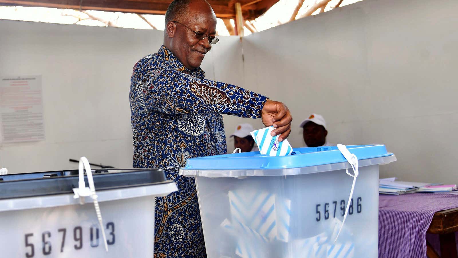 Tanzanian President John Pombe Magufuli casts his ballot
