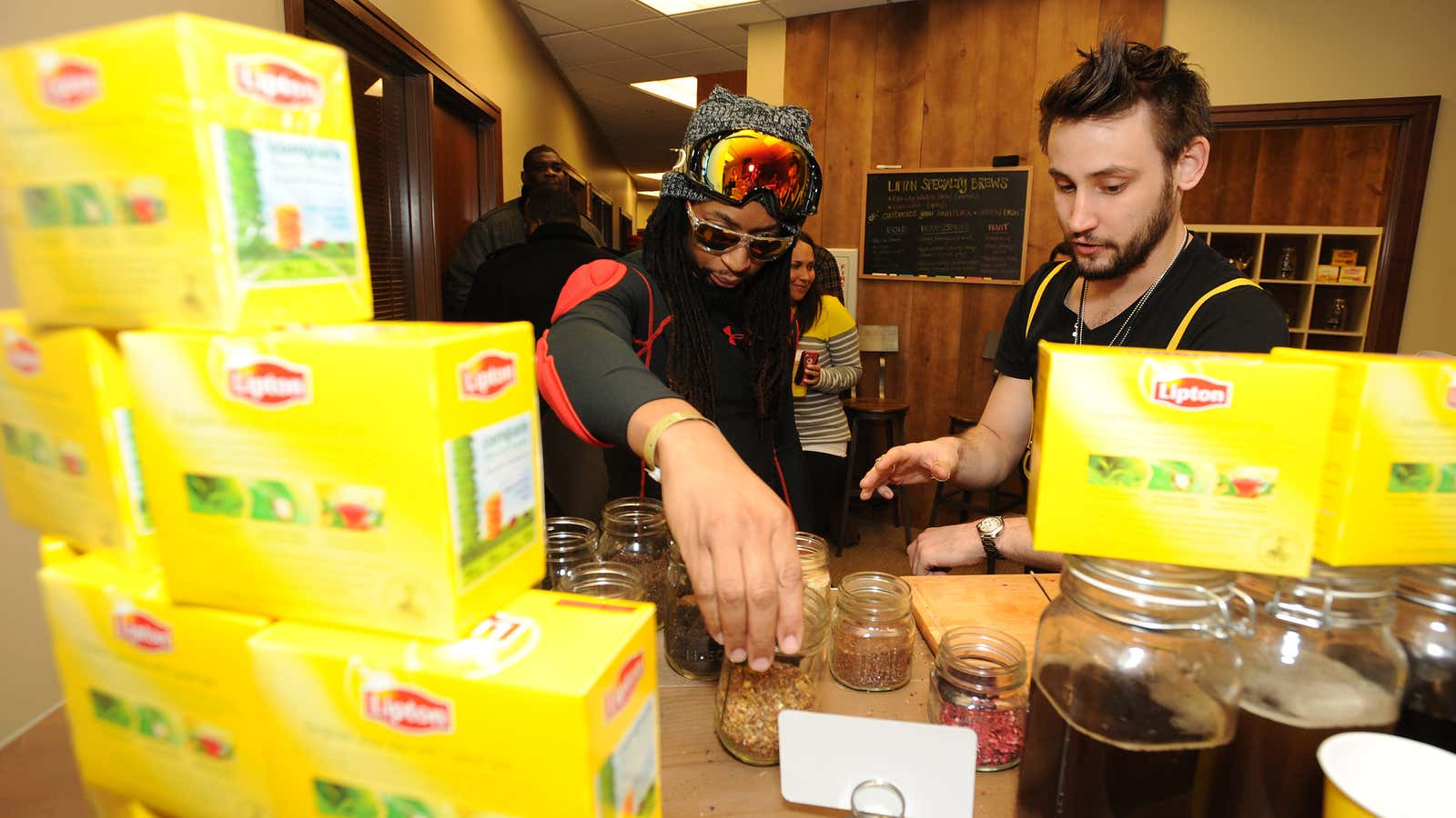 The key to securing market share in US tea: get luminary musicians such as Lil’ Jon to drink it.