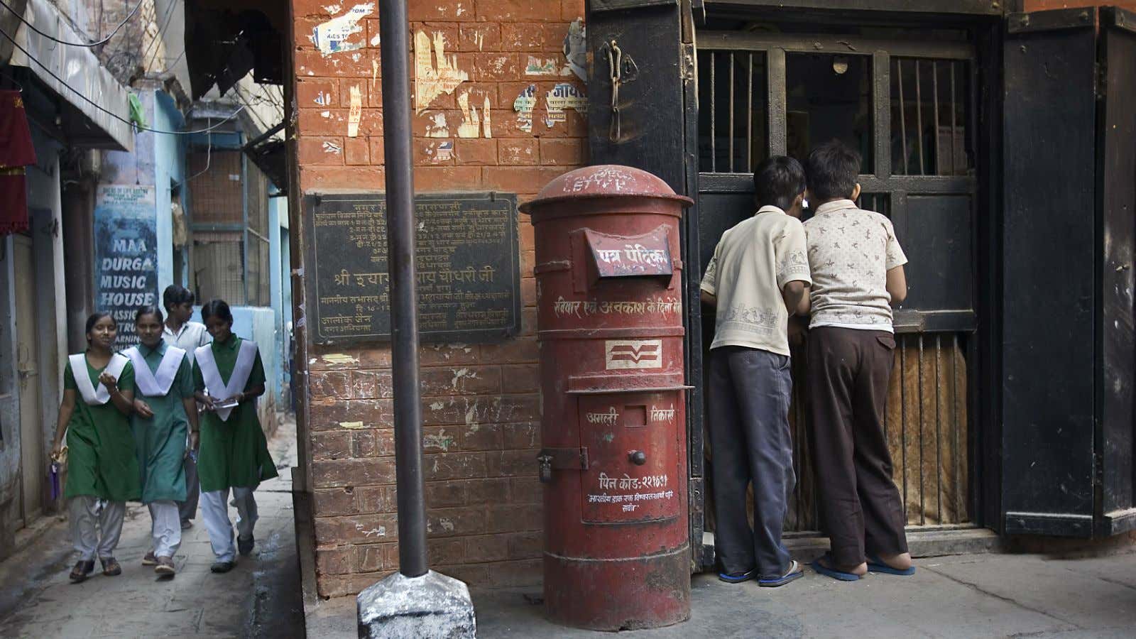 India’s massive post office network can now become a bank.