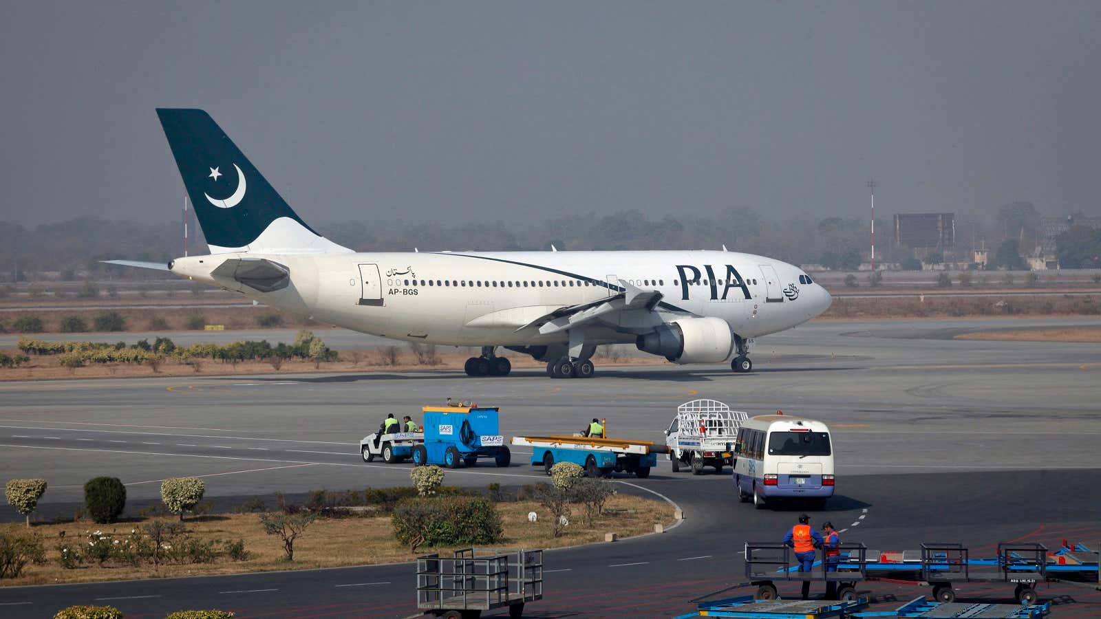A PIA flight had been held up for 2.5 hours for two politicians.