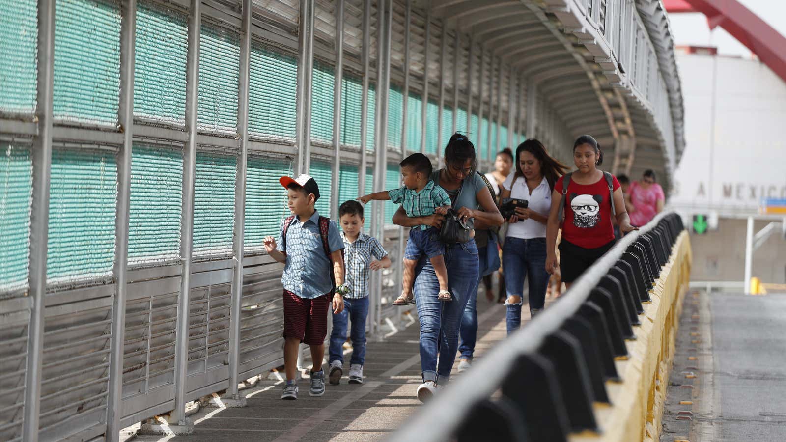 Both economic crisis and immigration enforcement drove the migration of US-born minors to Mexico in the second half of the 2000s.