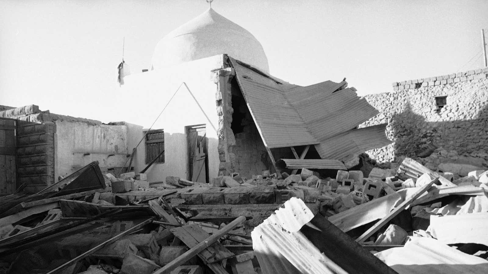 A destroyed school building in Hargeisa, northwestern Somalia in February 1978, following bombings by Ethiopian warplanes during the Ogaden War.