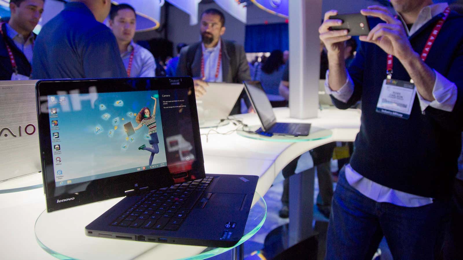 It’s a laptop! It’s a tablet! It’s a…. Whatever it is, it’s not rescuing PC sales.