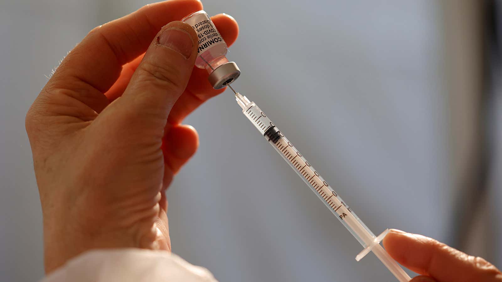 Daily Brief：12～15歳に100%有効なワクチン