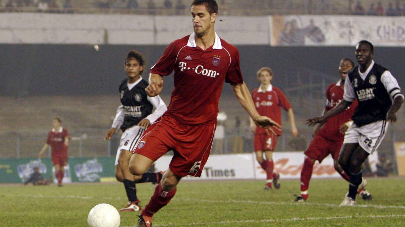FC Bayern Munich reserve side in action against Mohammedan Sporting in Kolkata in 2005.