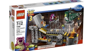 LEGO Toy Story Trash Compactor Escape (7596)